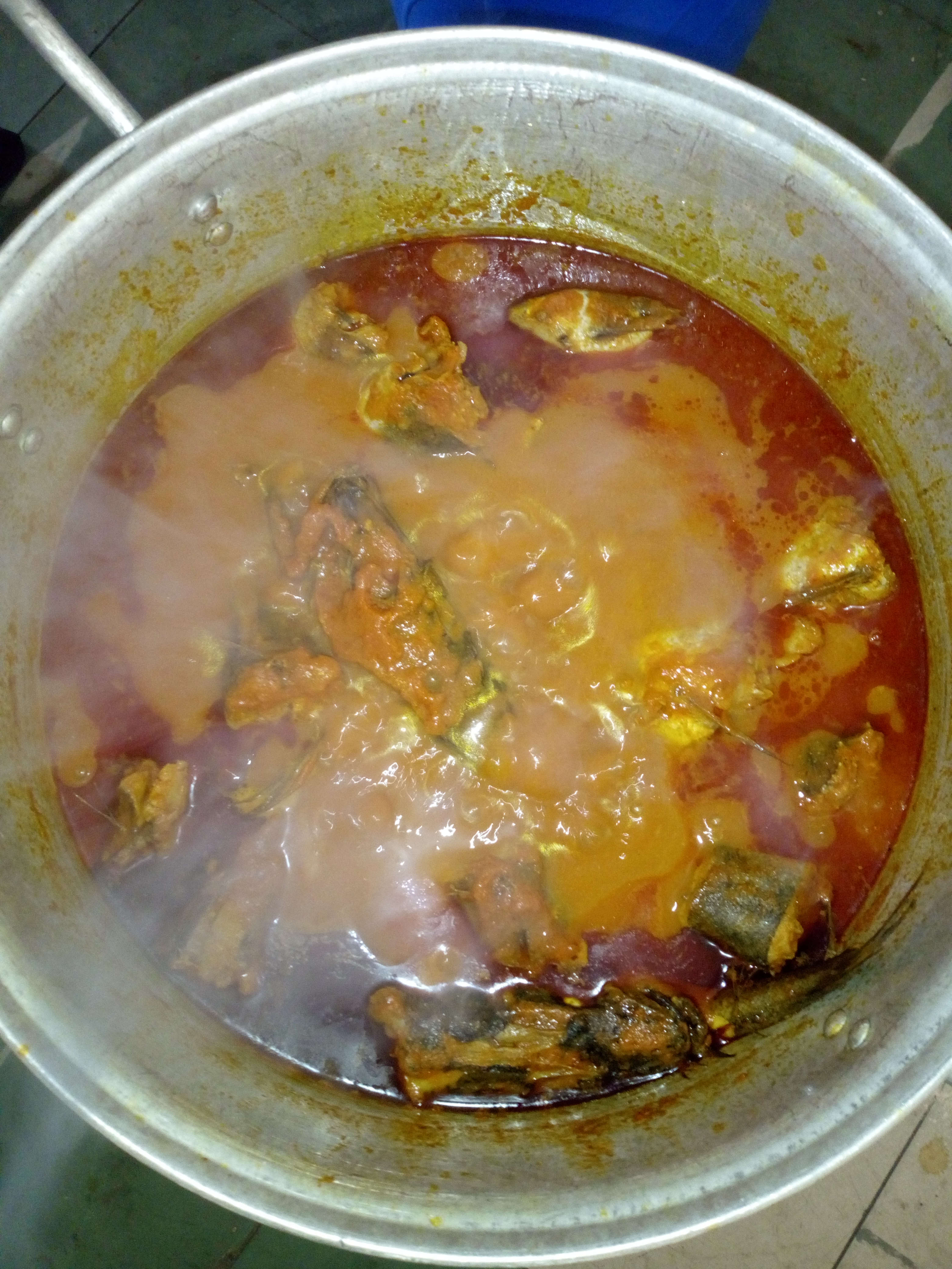 How to make amala with fresh fish soup and ewedu