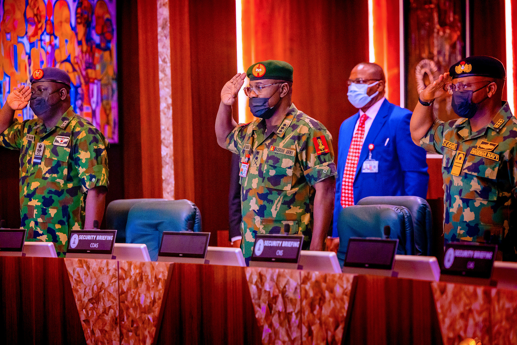 President Buhari meet military