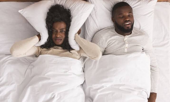 How to Stop Snoring Naturally and Improve Sleep Quality