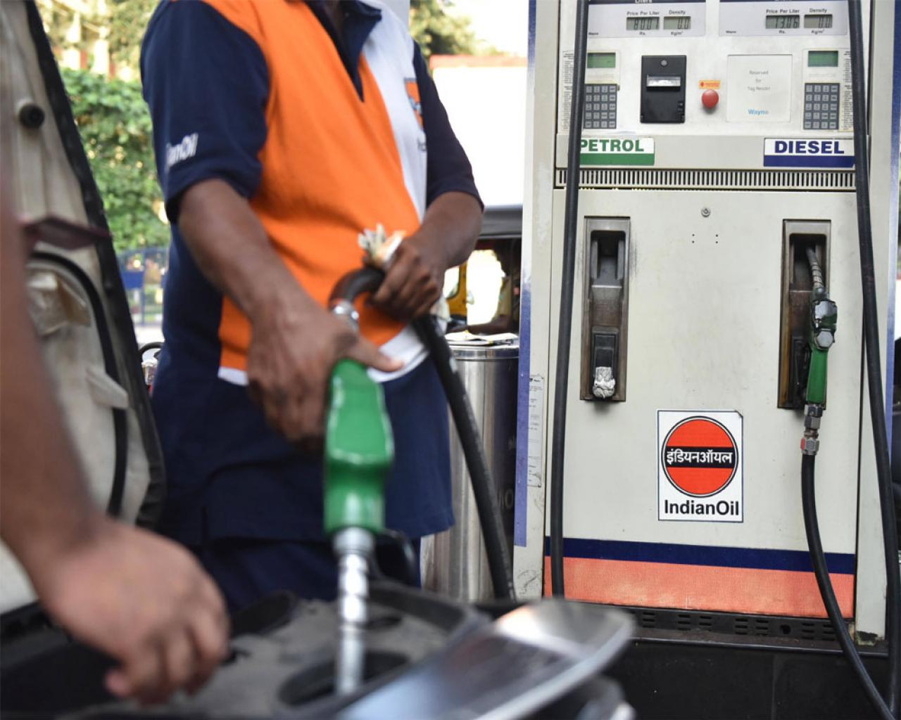 fuel pump price