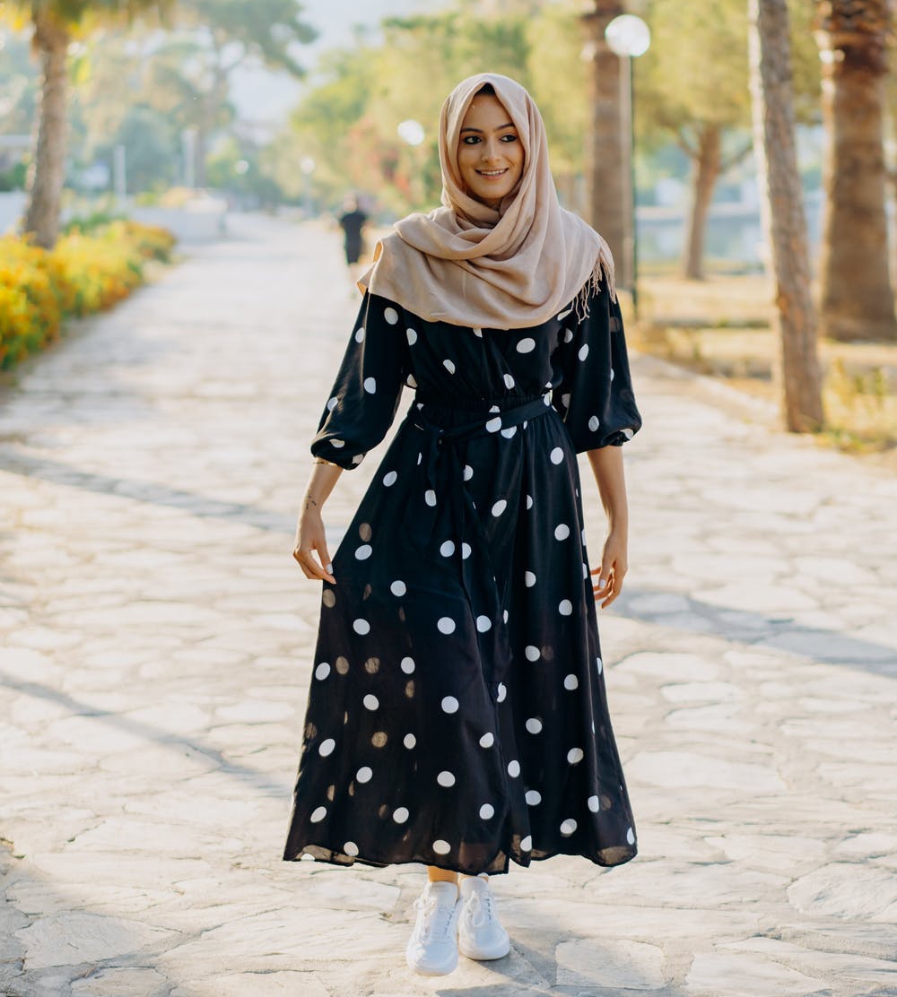 Muslimah Style: How To Rock Sneakers With Hijab